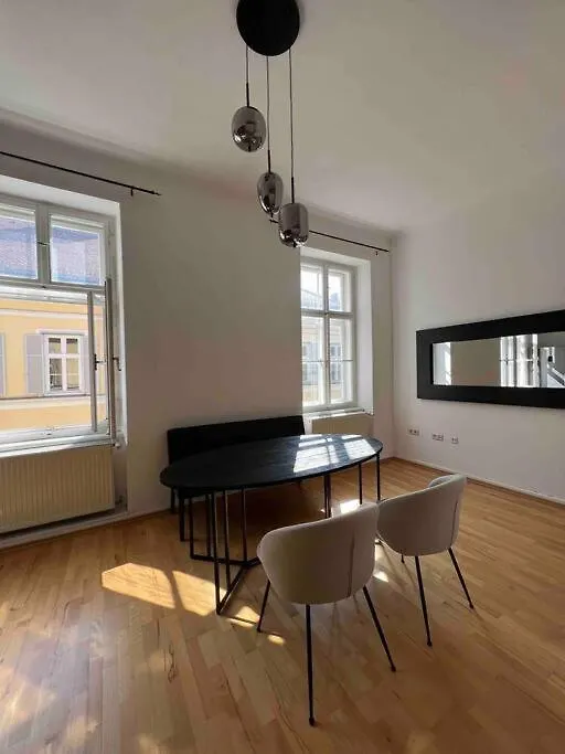 Altbauwohnung Im Univiertel! Graz 0*,  Österreich