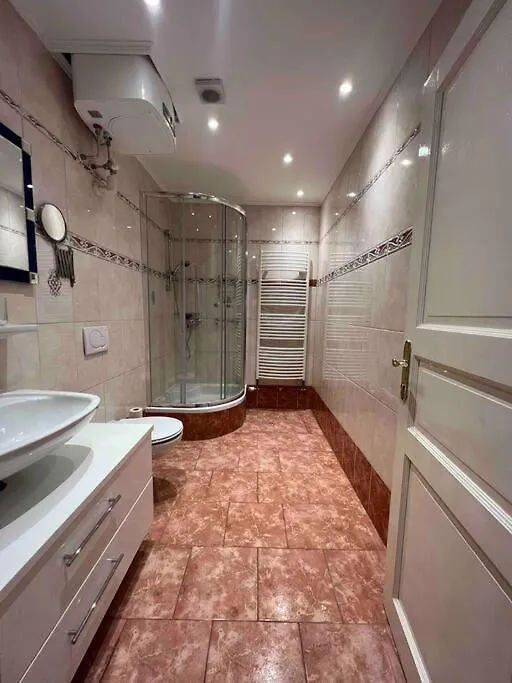 Apartment Altbauwohnung Im Univiertel! Graz